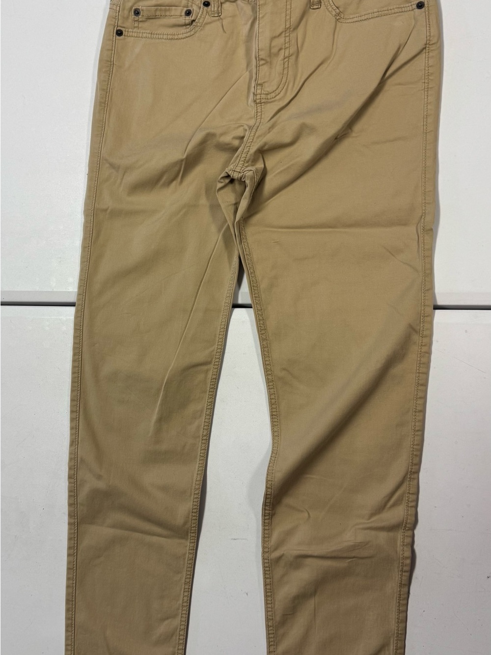 Hollister Men's Slim Fit Chinos in Khaki 30x32